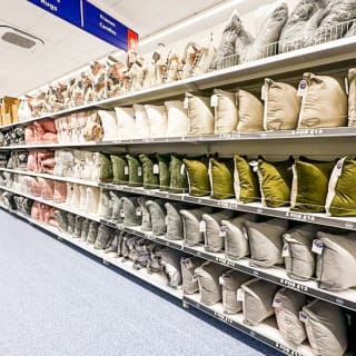 801-bmstores-hawley-road-store-opening-27