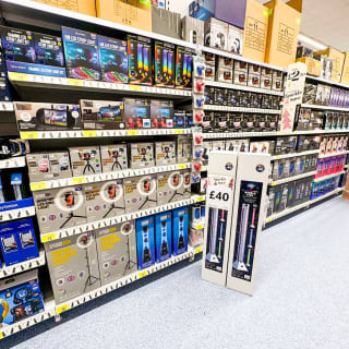 801-bmstores-hawley-road-store-opening-39