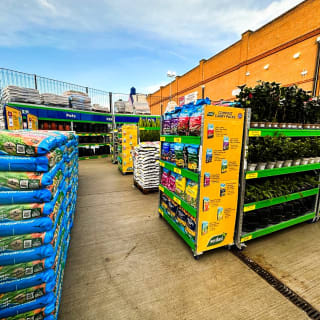 802-bmstores-manor-walks-cramlington-store-opening-41