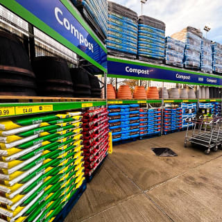 802-bmstores-manor-walks-cramlington-store-opening-42