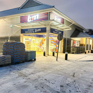 807-bmstores-porthmadog-store-opening-40