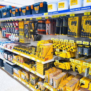 808-bmstores-stourbridge-store-opening-39