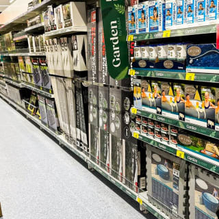 811-bmstores-banbury-store-with-garden-centre-2024-03-16-14