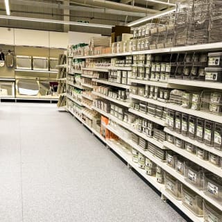 811-bmstores-banbury-store-with-garden-centre-2024-03-16-15