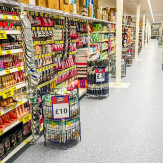 811-bmstores-banbury-store-with-garden-centre-2024-03-16-31