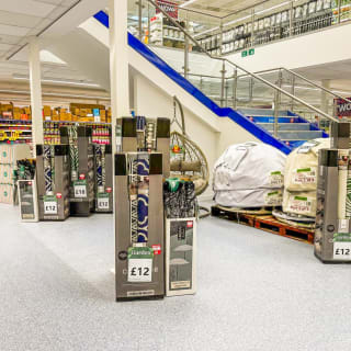 811-bmstores-banbury-store-with-garden-centre-2024-03-16-34