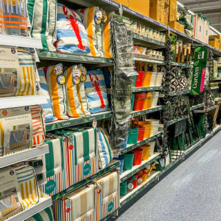 811-bmstores-banbury-store-with-garden-centre-2024-03-16-37