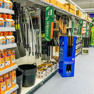 811-bmstores-banbury-store-with-garden-centre-2024-03-16-40