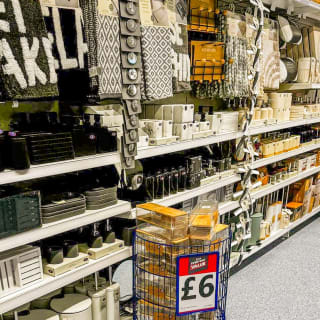 811-bmstores-banbury-store-with-garden-centre-2024-03-16-51