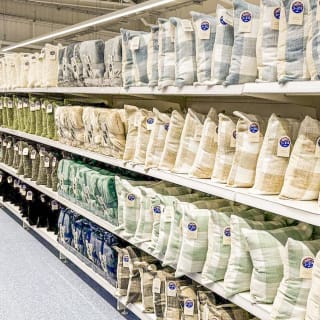 811-bmstores-banbury-store-with-garden-centre-2024-03-16-61