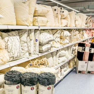 811-bmstores-banbury-store-with-garden-centre-2024-03-16-62