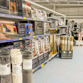 811-bmstores-banbury-store-with-garden-centre-2024-03-16-70