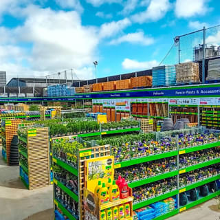 811-bmstores-banbury-store-with-garden-centre-2024-03-16-8