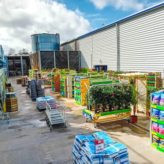 811-bmstores-banbury-store-with-garden-centre-2024-03-16-9