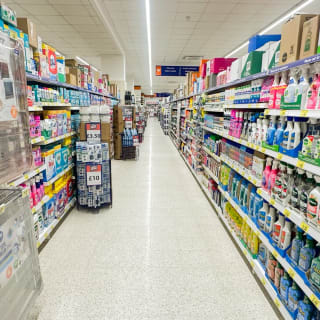 812-bmstores-front-street-store-opening-11