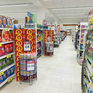 812-bmstores-front-street-store-opening-9