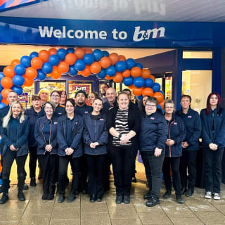 812-bmstores-front-street-store-opening