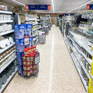 813-bmstores-mildenhall-store-2024-04-06-12