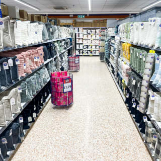 813-bmstores-mildenhall-store-2024-04-06-13