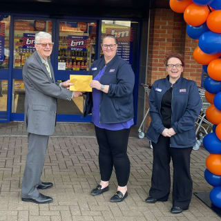 813-bmstores-mildenhall-store-charity-2