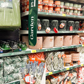 814-bmstores-thamesmead-store-opening-33