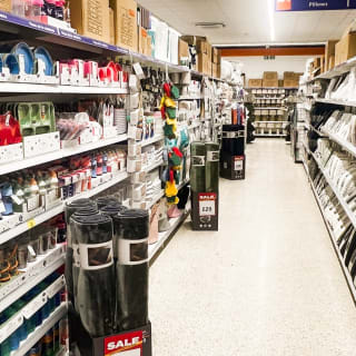 814-bmstores-thamesmead-store-opening-43