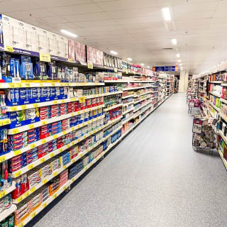 816-bmstores-the-galleries-washington-store-opening-24