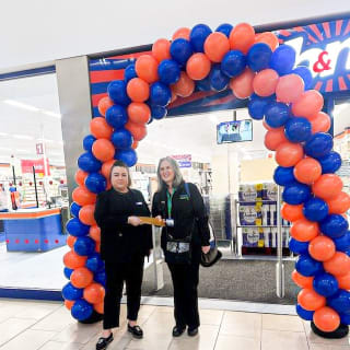 816-bmstores-the-galleries-washington-store-opening-3