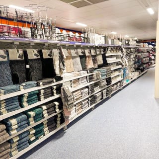 816-bmstores-the-galleries-washington-store-opening-37