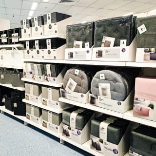 817-bmstores-harrow-store-opening-33