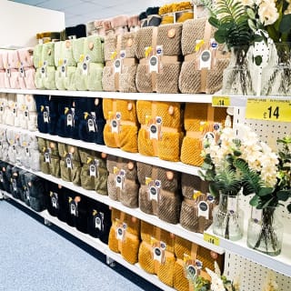 817-bmstores-harrow-store-opening-45