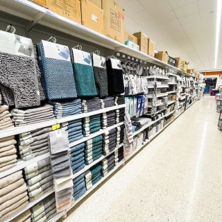 821-bmstores-wigston-store-opening-53