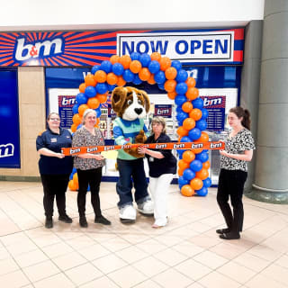 822-bmstores-spindles-store-opening-2