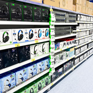 822-bmstores-spindles-store-opening-36