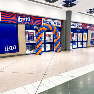 822-bmstores-spindles-store-opening-54