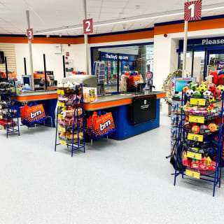 822-bmstores-spindles-store-opening-7