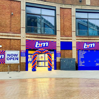 823-bmstores-cathedral-lanes-store-opening-54