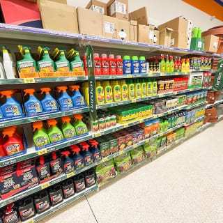 824-bmstores-clowne-store-opening-15