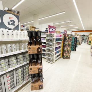 824-bmstores-clowne-store-opening-32