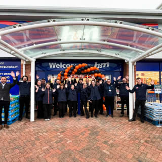 824-bmstores-clowne-store-opening-45