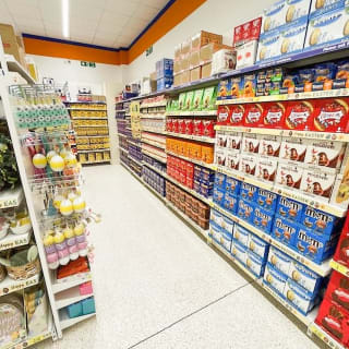 824-bmstores-clowne-store-opening-48