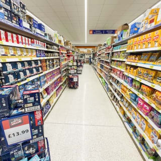 824-bmstores-clowne-store-opening-9