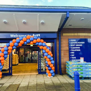 825-bmstores-castle-douglas-store-opening-14