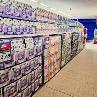 827-bmstores-guildbourne-store-opening-18