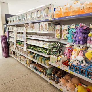 827-bmstores-guildbourne-store-opening-40