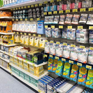 828-bmstores-watford-store-opening-14