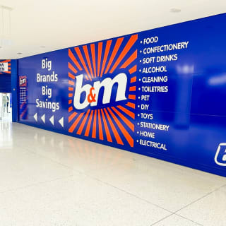 828-bmstores-watford-store-opening-16