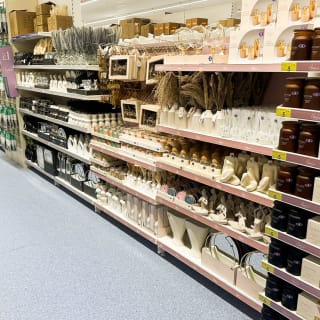 828-bmstores-watford-store-opening-23