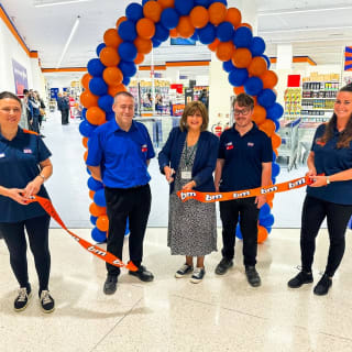 828-bmstores-watford-store-opening-26
