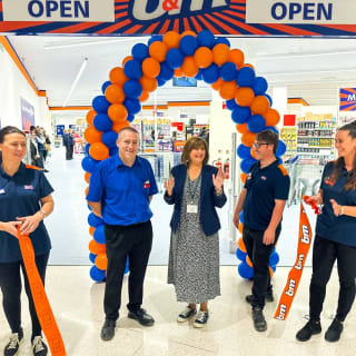 828-bmstores-watford-store-opening-42